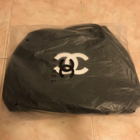 Authentic Chanel Travel Bag Gym bag Duffle VIP - Picture 8 of 8